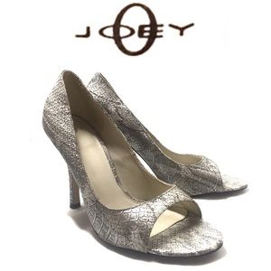 Joey O Silver Snake Skin Peep Toe Heels 7.5